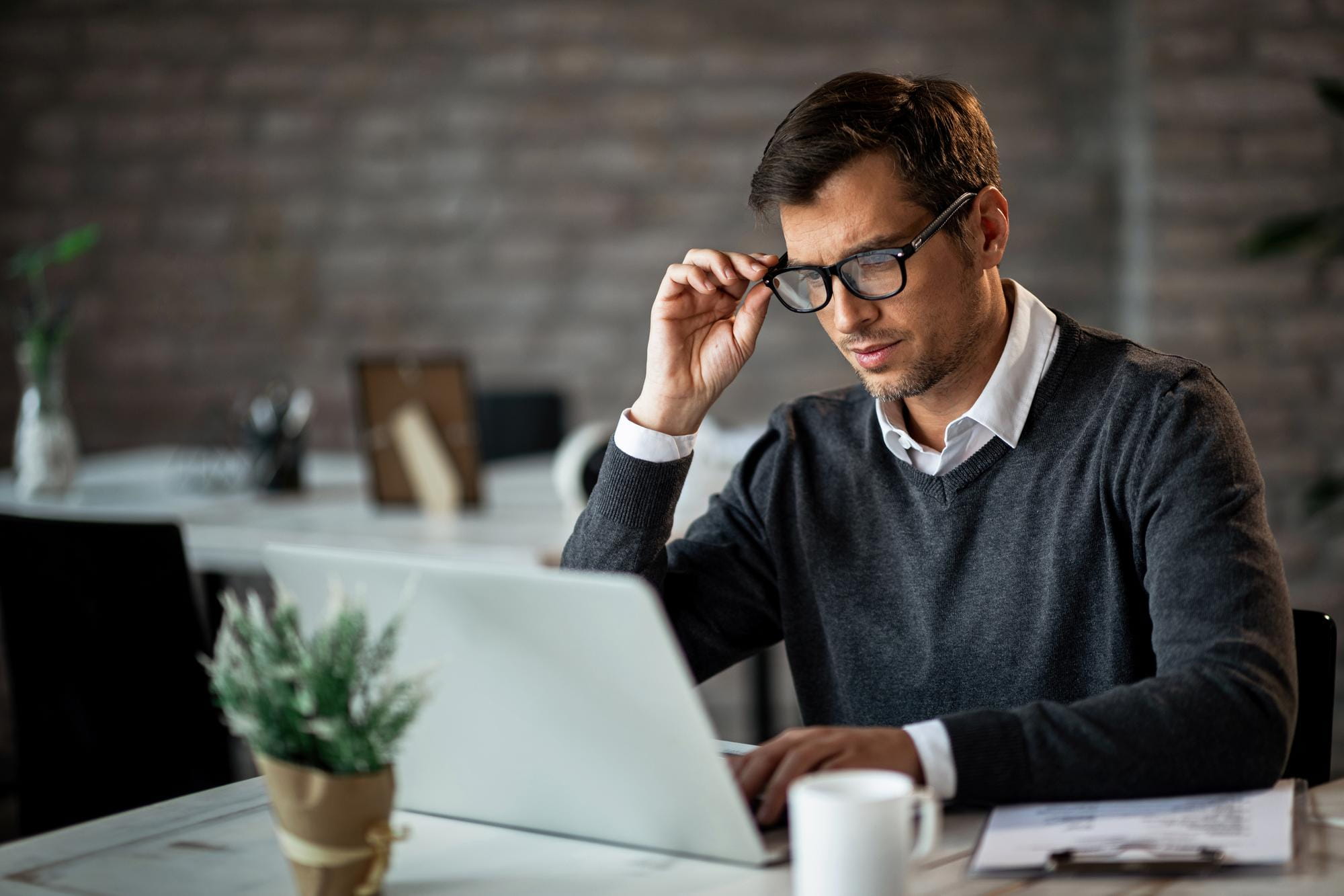 Perfeccionismo no trabalho: quando a excelência se torna uma armadilha